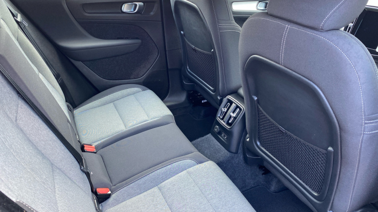 Volvo Xc40 1.5 T4 Recharge PHEV Plus Dark 5dr Auto Estate